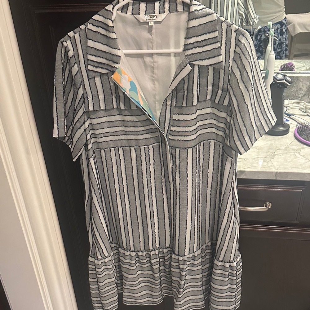 CROSBY by Mollie Burch Black & White Short-Sleeve Striped Tunic Dress
